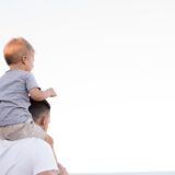 子育てに協力的な男性や子煩悩な男性はモテるのか？【彼女づくりには無関係、結婚後に効果大】